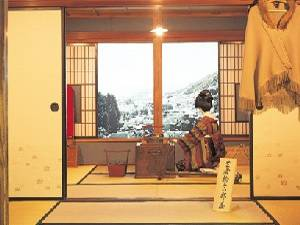 小説「雪国」ヒロイン駒子の部屋を再現